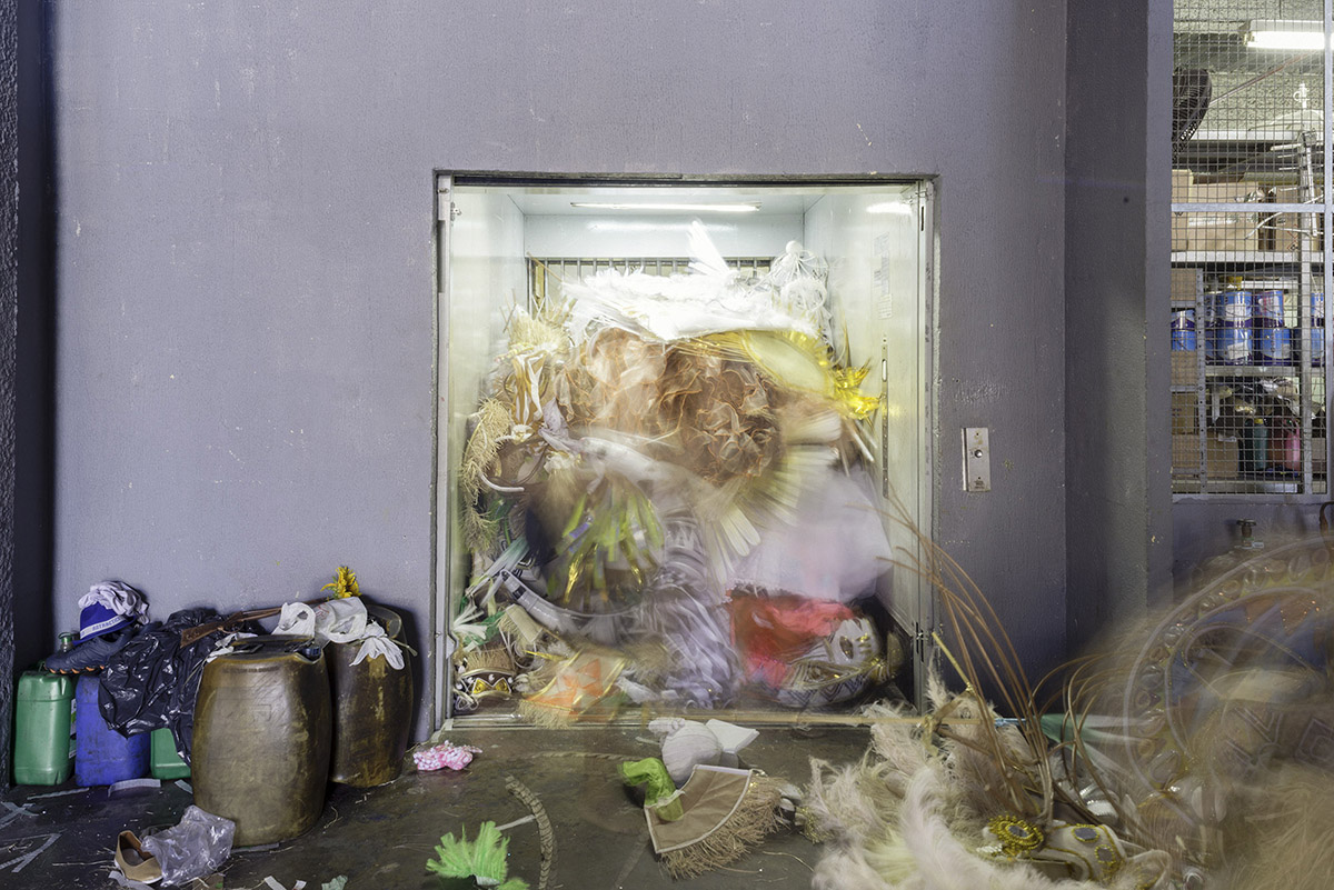 Martin Ogolter: afterparty, 2016, 100x70cm