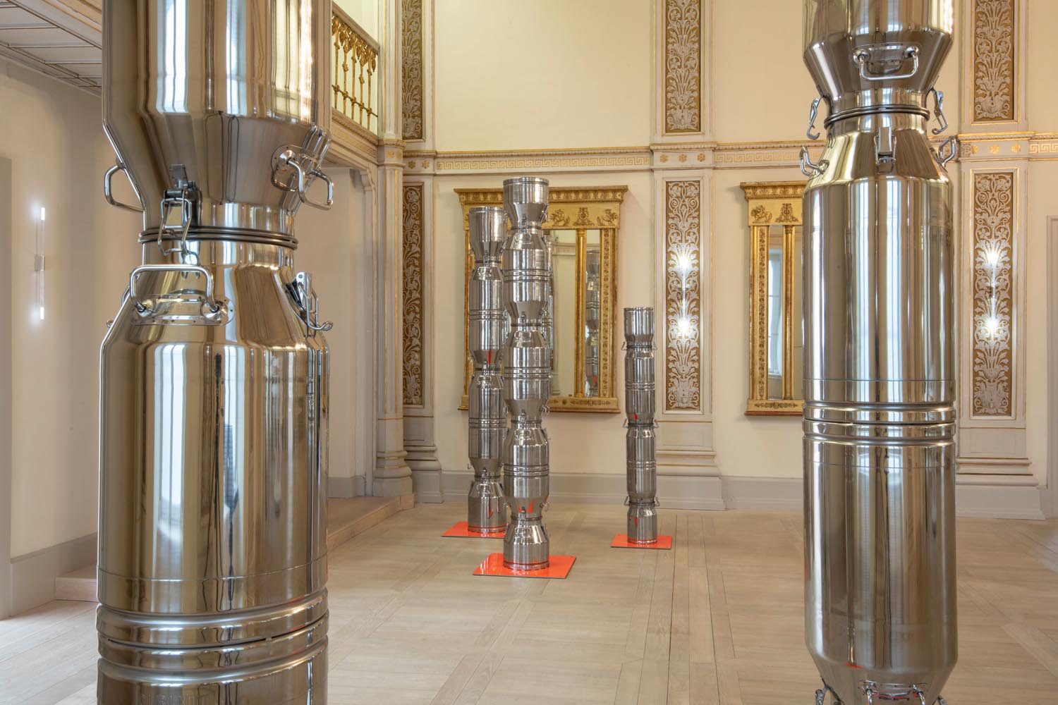 o.T. 9. November 2018, Edelstahl / Stainless steel, Dimensionen variabel / variable dimensions o.T. 9. November 2018, Edelstahl / Stainless steel, Dimensionen variabel / variable dimensions