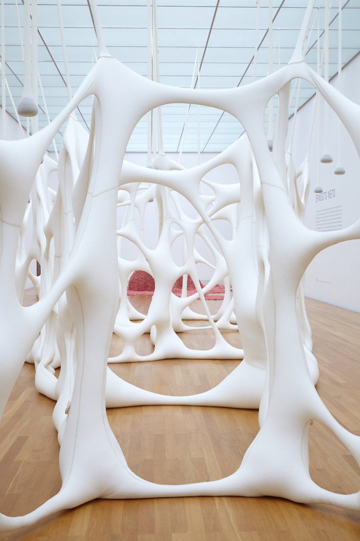 Esqueleto Glóbulos, 2001, Thyssen-Bornemisza Art Contemporary Collection, © Ernesto Neto, Foto: PUNCTUM/ Alexander Schmidt Esqueleto Glóbulos, 2001, Thyssen-Bornemisza Art Contemporary Collection, © Ernesto Neto, Foto: PUNCTUM/ Alexander Schmidt