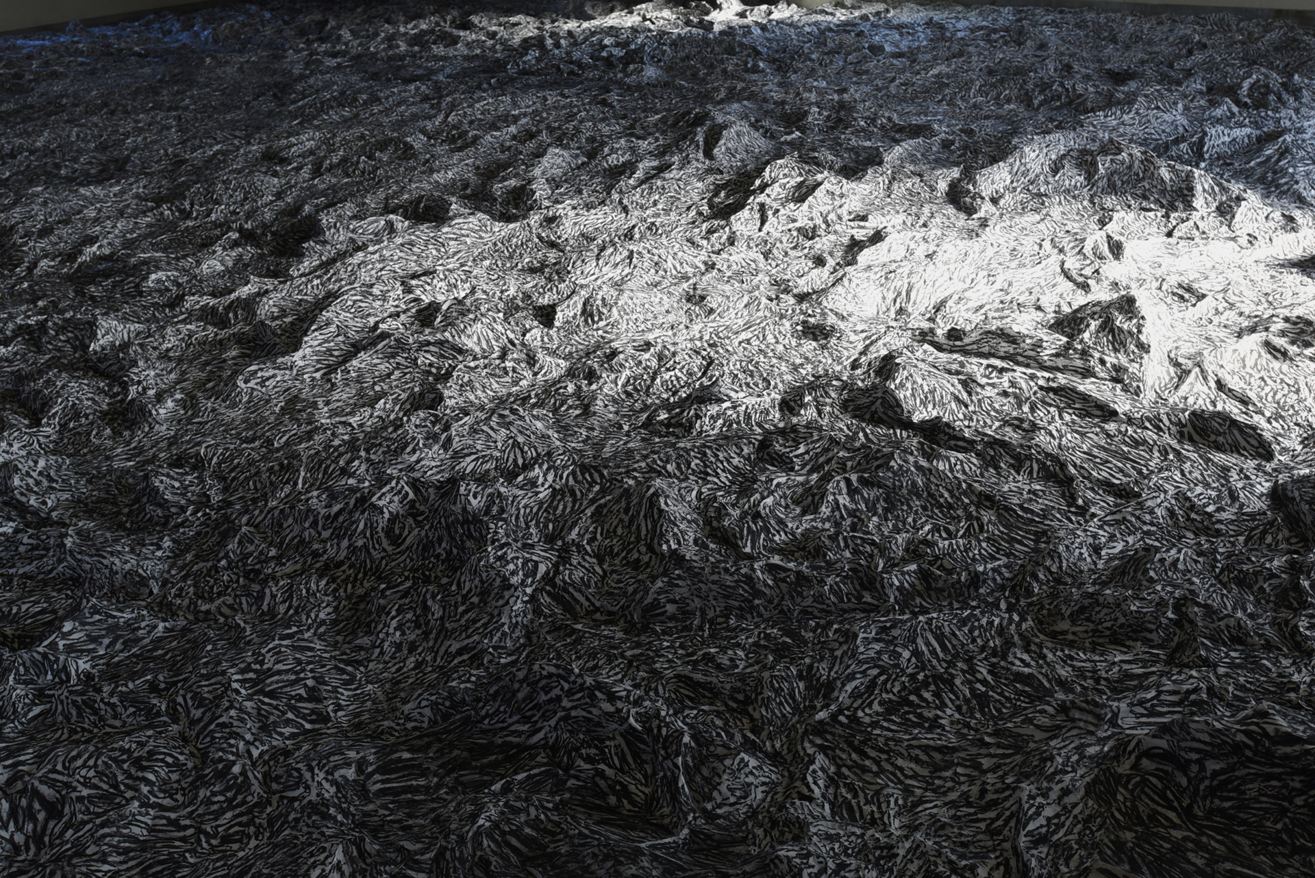 Hajime Mizutani, Representation and Light 2017-2018, Charcoal and Paper, 900.0×1500.0cm, Location: Building of Processed Marine Products on Takamatsu City Central Wholesale Market, Japan, Organized by Takamatsu City, Photograph by Mikuto Tanaka