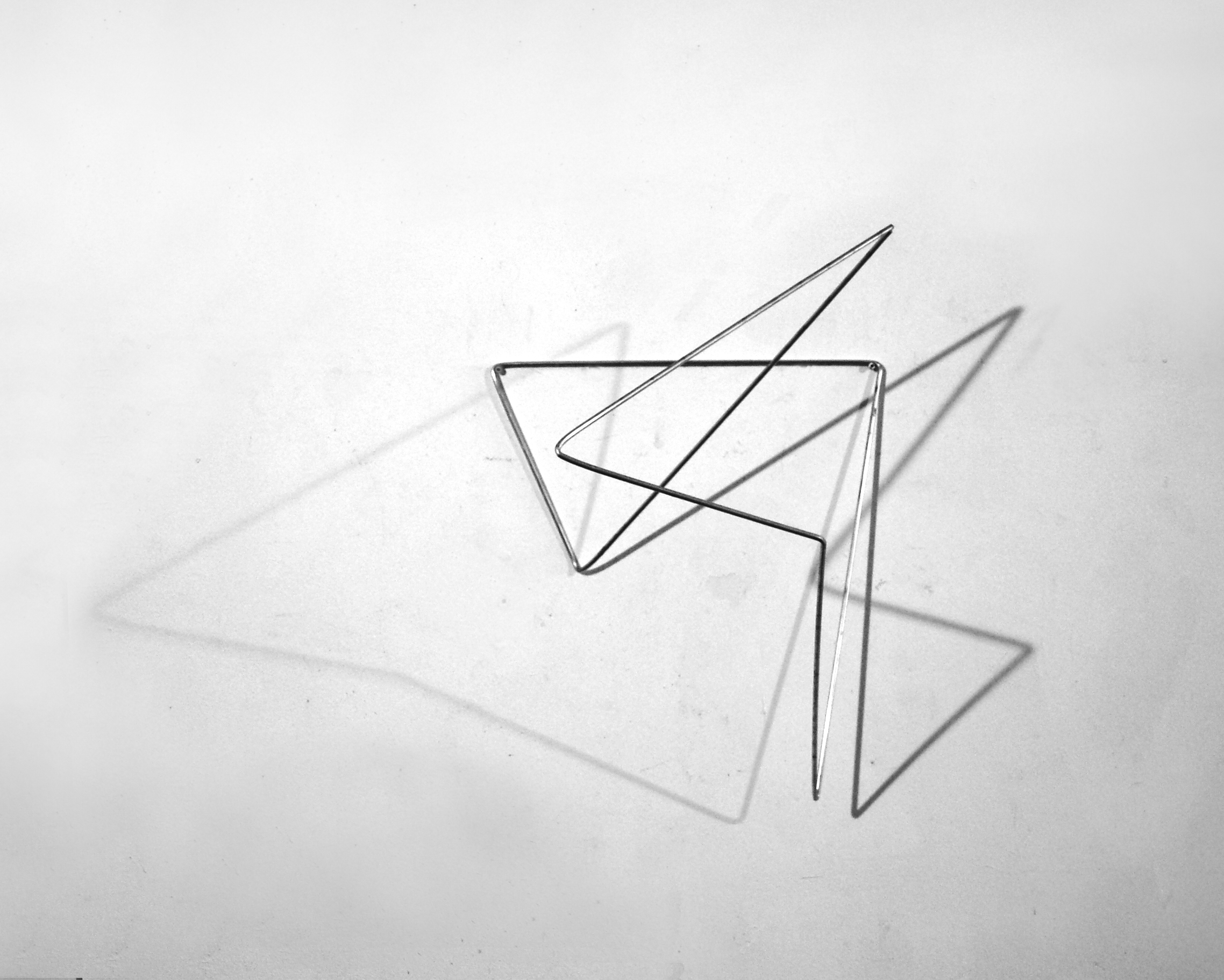 Antje Blumenstein, folded 04, 2018, Alurundstab gefaltet, 59 x 35 x 42 cm Antje Blumenstein, folded 04, 2018, Alurundstab gefaltet, 59 x 35 x 42 cm