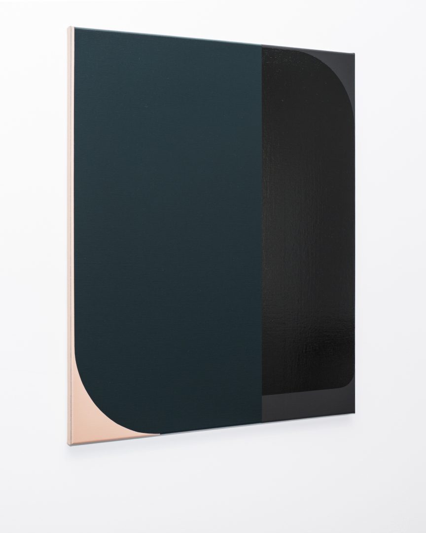 Irina Ojovan 12 Irina Ojovan, Sarmizegetusa N 62, 2019, oil and lacquer on canvas, 82x71 cm