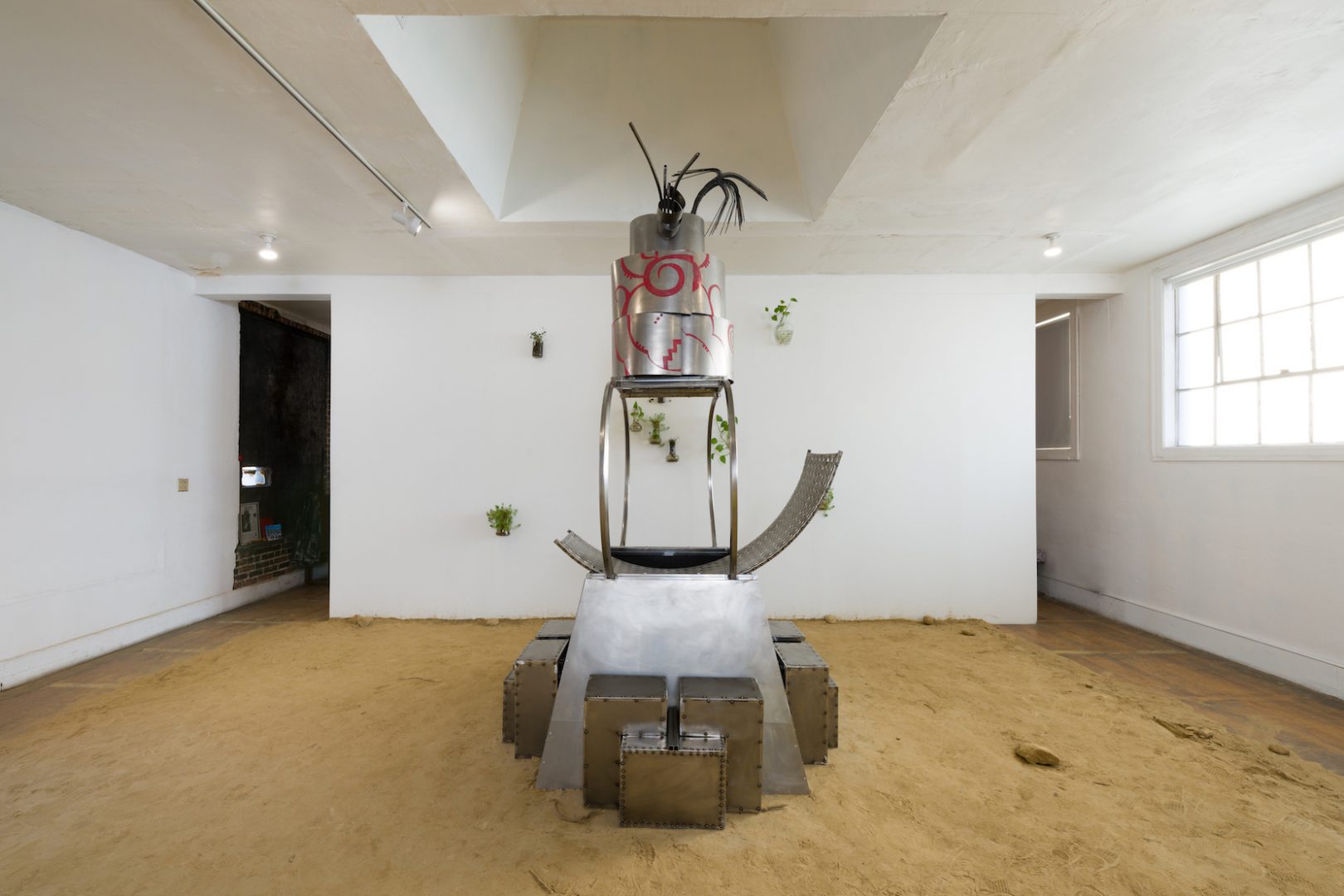 BEATRIZ CORTEZ 8 Beatriz Cortez, The Argonaut, after Pakal, 2018. Steel, lacquer marker. Courtesy of the artist and Commonwealth and Council. Photo: Ruben Diaz.