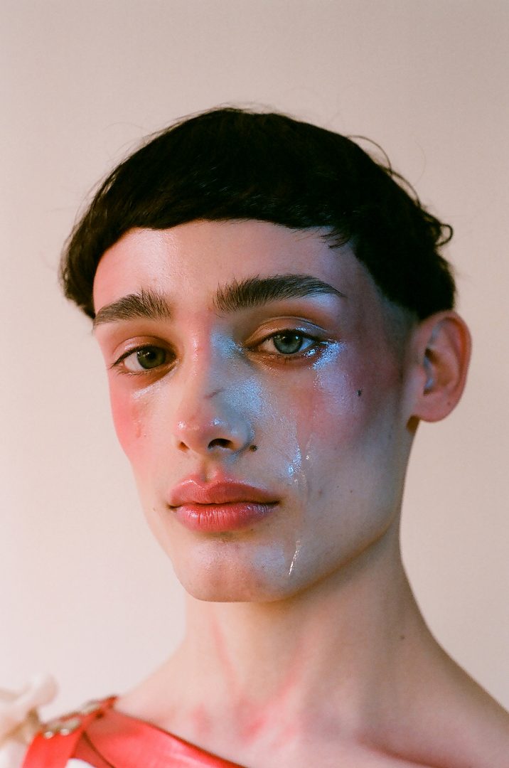 CURATED BY GIRLS 23 CURATED BY GIRLS 17