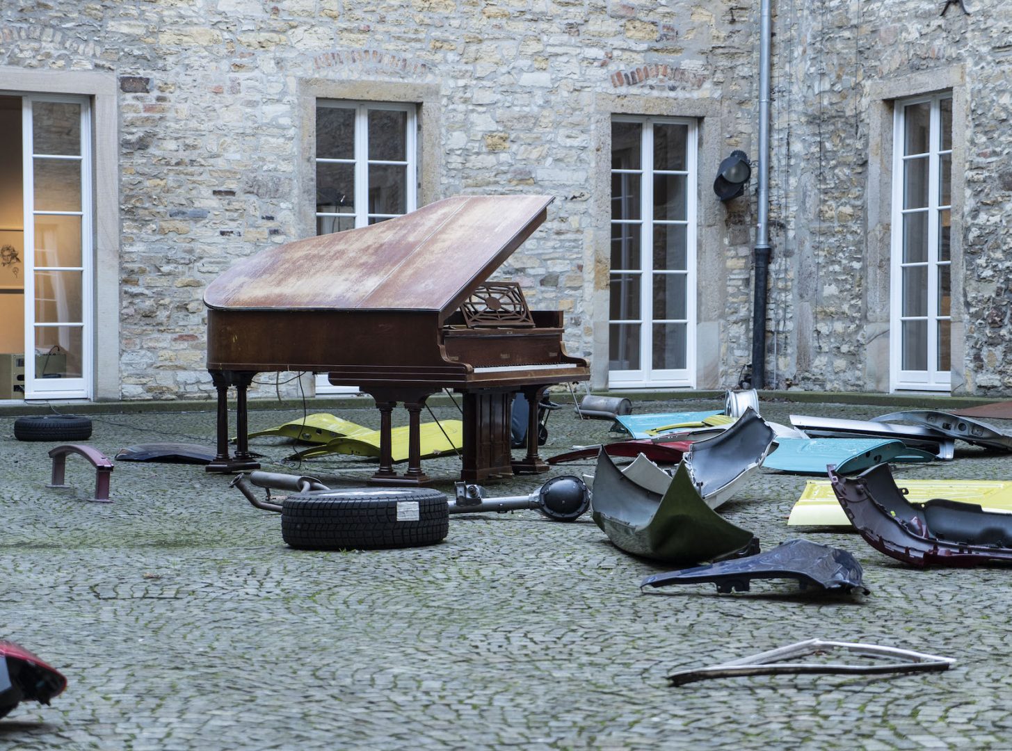 Filip Markiewicz 16 Filip Markiewicz | Celebration Factory, Aperçu de l’Exposition, Kunsthalle Osnabrück, 2019/20. Photo: Filip Markiewicz. Avec la permission de Filip Markiewicz / Kunsthalle Osnabrück