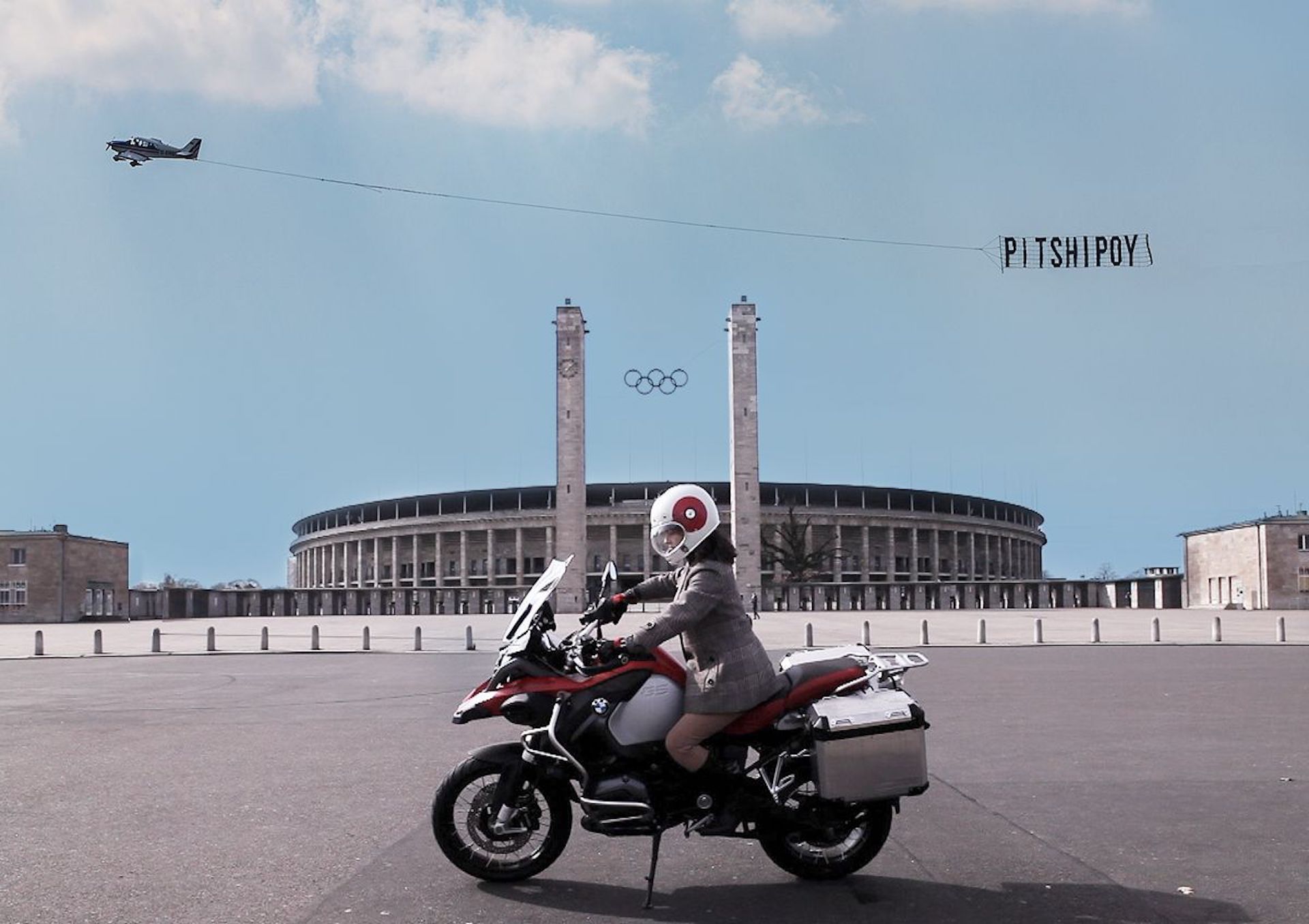 SHARON PAZ & ELIANNA RENNER 1