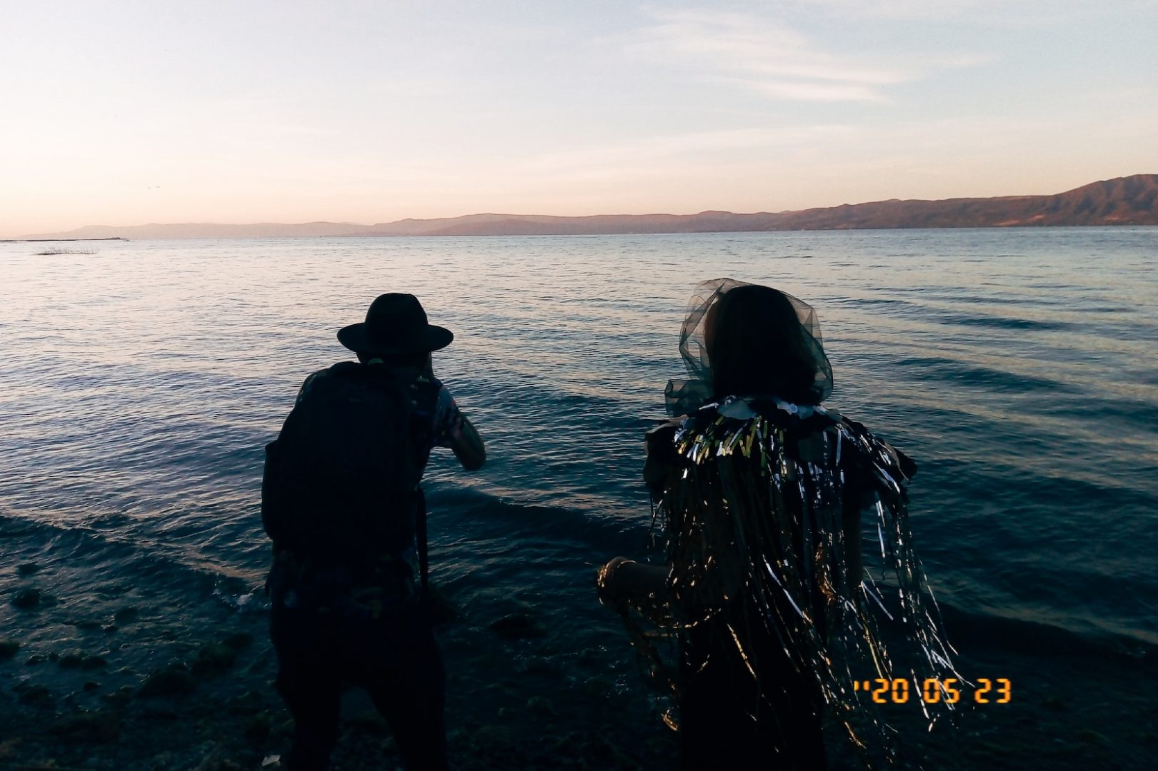 LEMAT 29 Rodrigo and Hanna entering the lake, photo by @sirlemat
