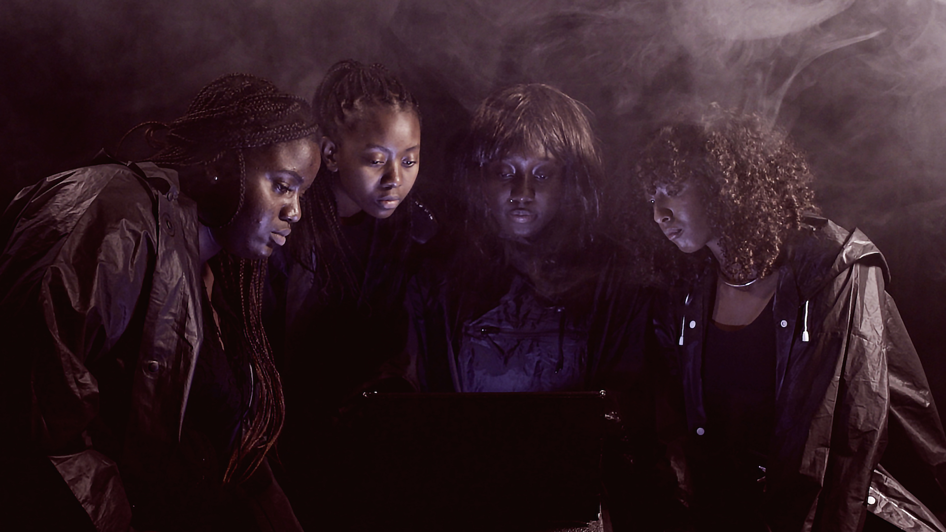 NINA E. SCHÖNEFELD 8