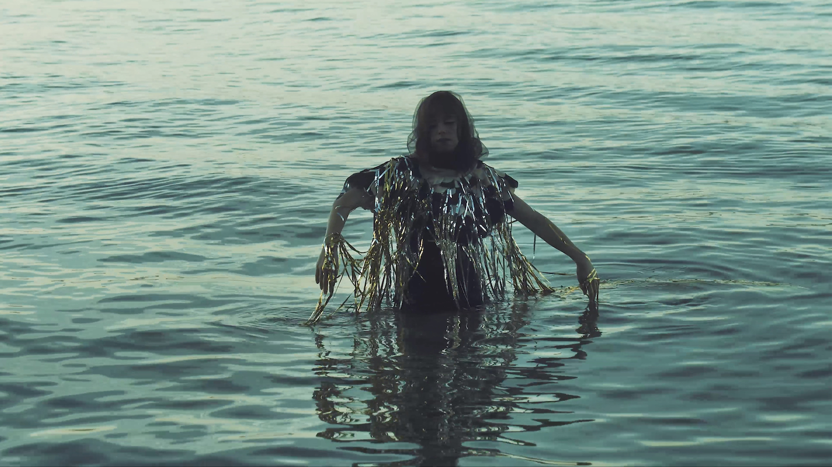 LEMAT 9 GLOW Video Shoot, photo Anton Cerda