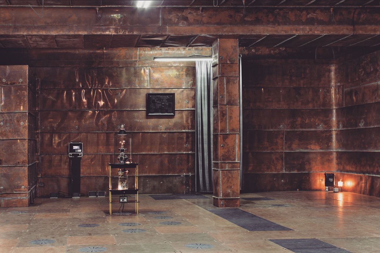 NINA E. SCHÖNEFELD 14