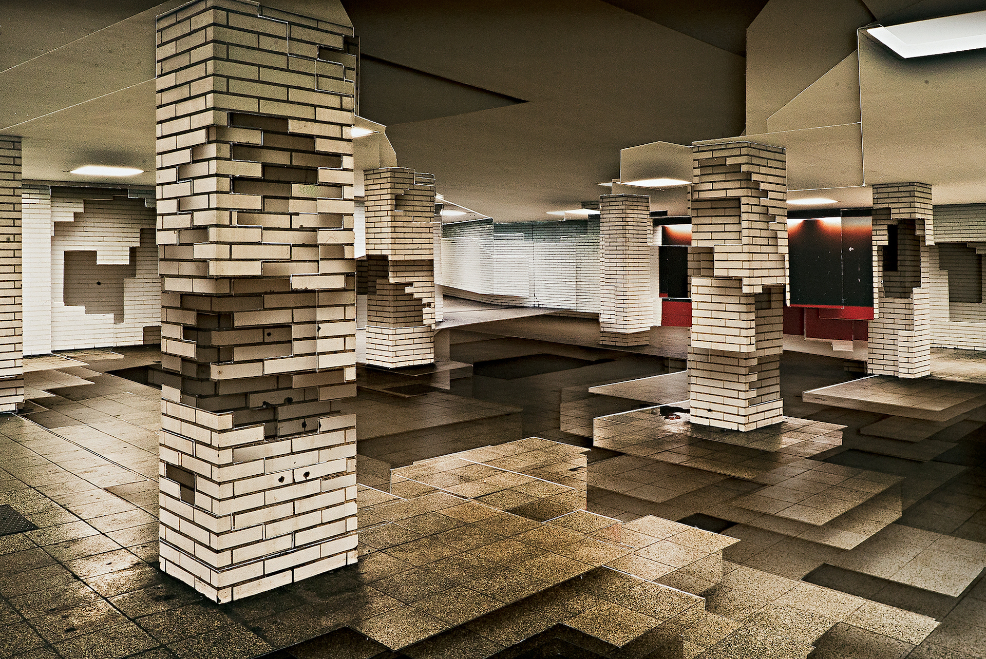 MICHEL LAMOLLER 10 MICHEL LAMOLLER 10